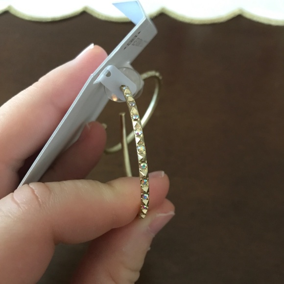 Kendra Scott earrings - Picture 2 of 2